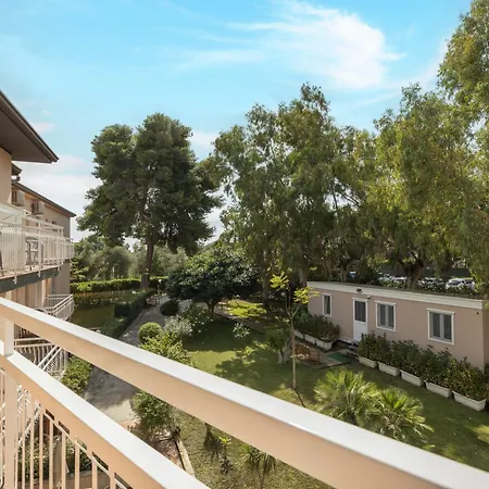 Residence Villa Giardini-2